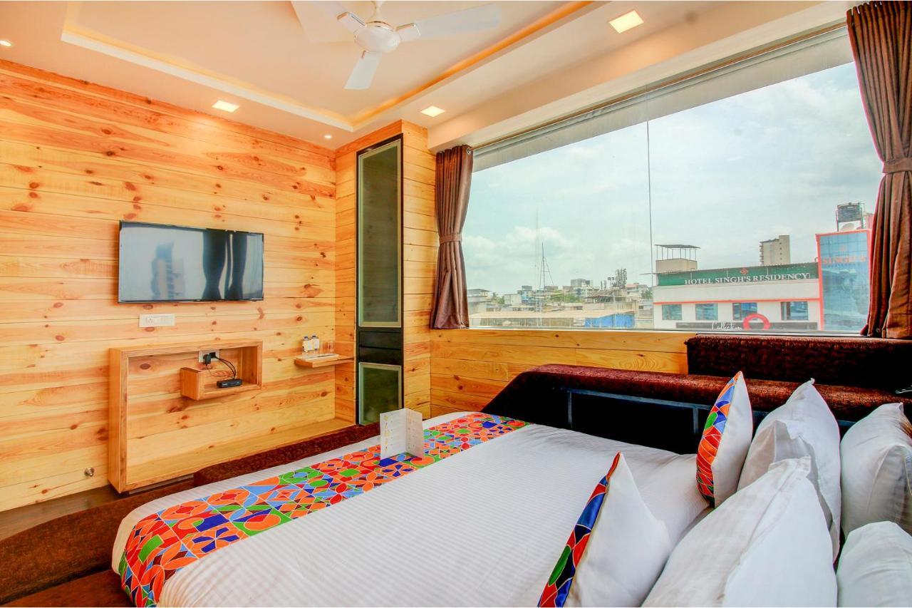 Hotel Radana Vashi Navimumbai Navi Mumbai Kültér fotó