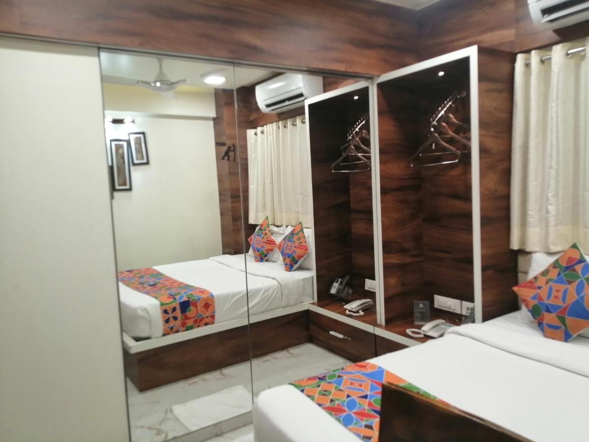 Hotel Radana Vashi Navimumbai Navi Mumbai Kültér fotó